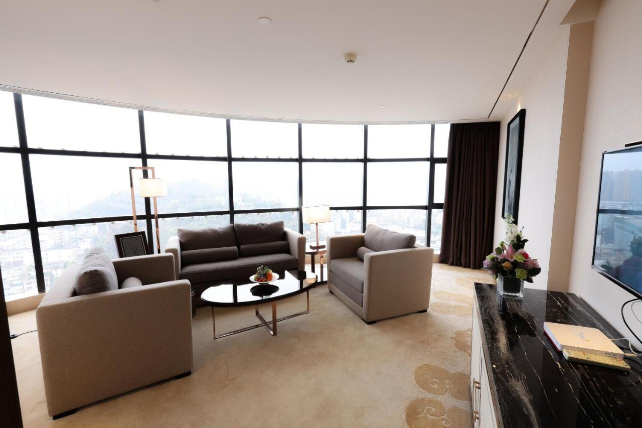 Argyle Grand Hotel Xingyi  Buitenkant foto